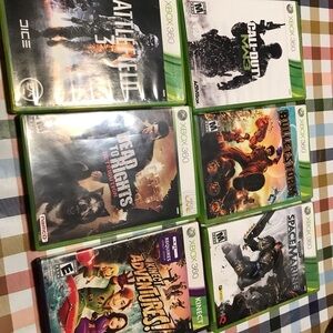 360 Video Game Bundle - Green Cases